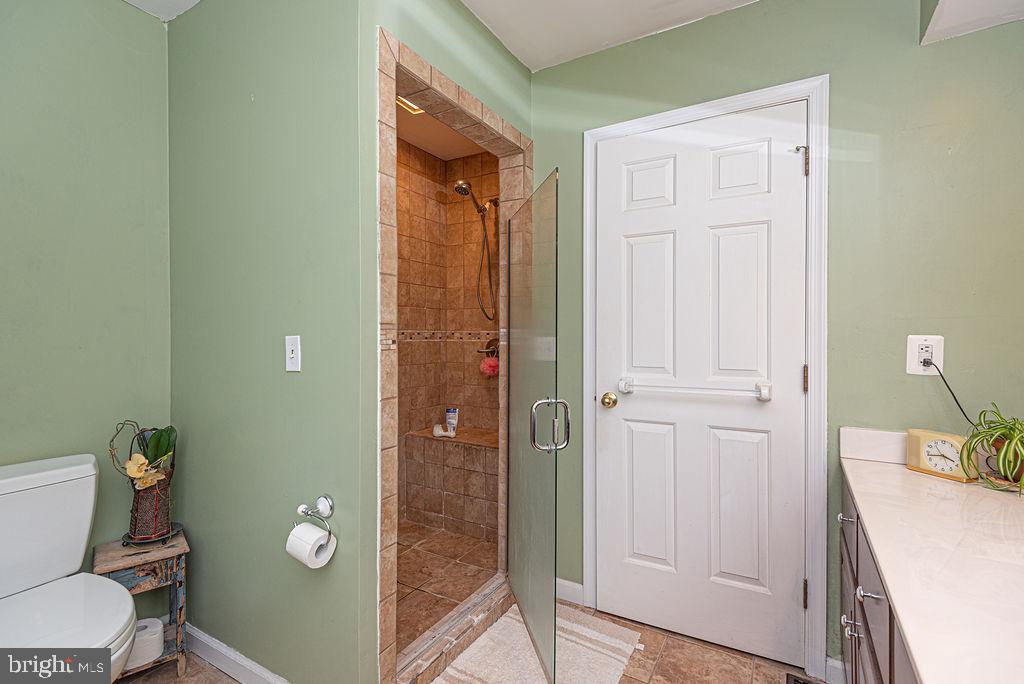 10107 QUEENS CIRCLE