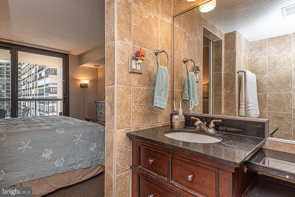 11500 COASTAL HIGHWAY Unit: 411