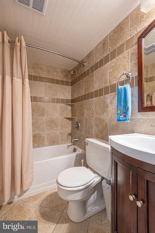 11500 COASTAL HIGHWAY Unit: 411