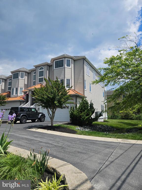 12901 OLD BRIDGE ROAD Unit: 1