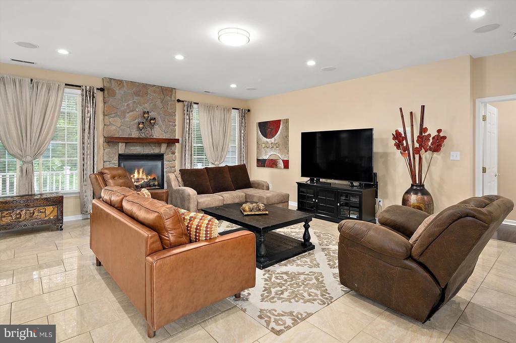 8705 HABITAT COURT