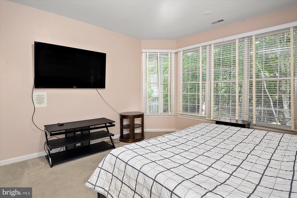 8705 HABITAT COURT
