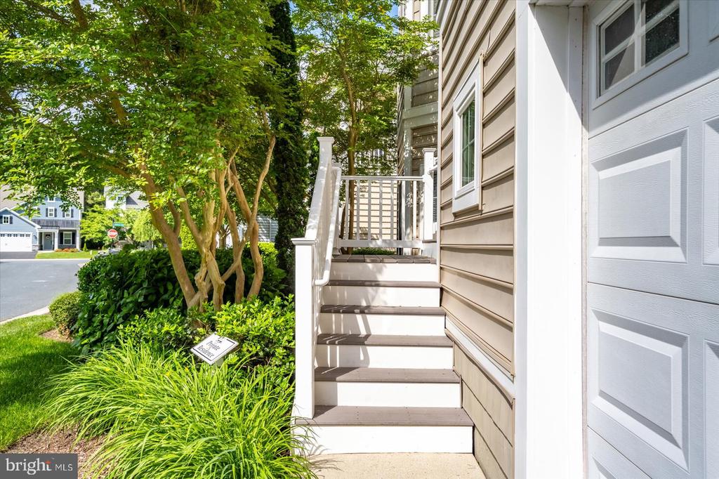 8705 HABITAT COURT