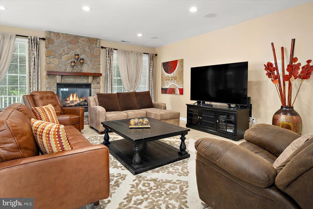 8705 HABITAT COURT