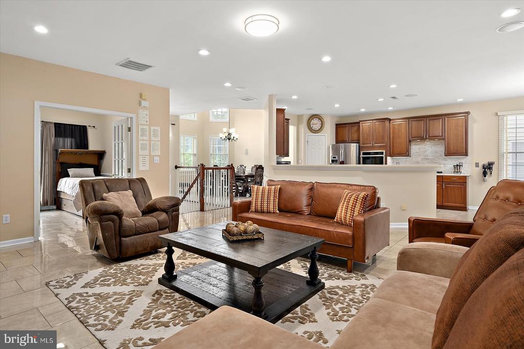 8705 HABITAT COURT