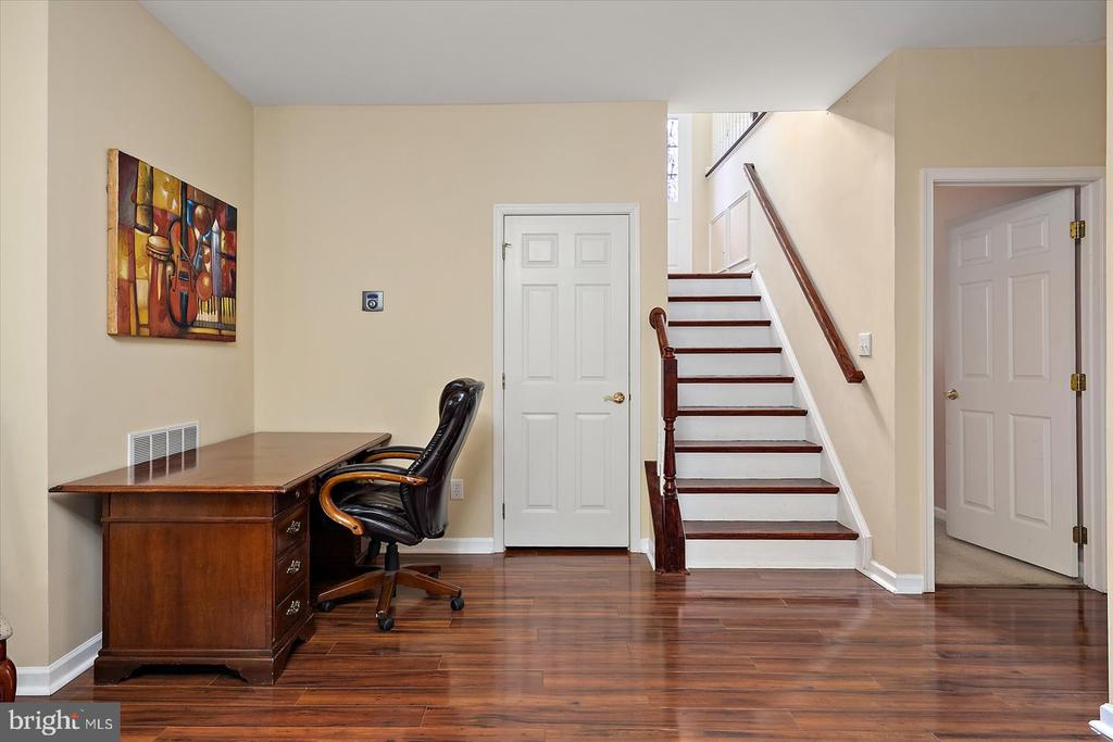 8705 HABITAT COURT