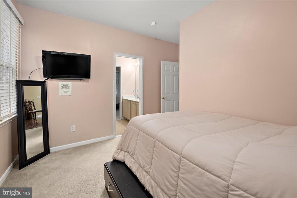 8705 HABITAT COURT