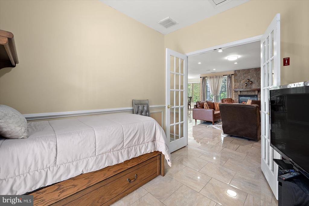 8705 HABITAT COURT