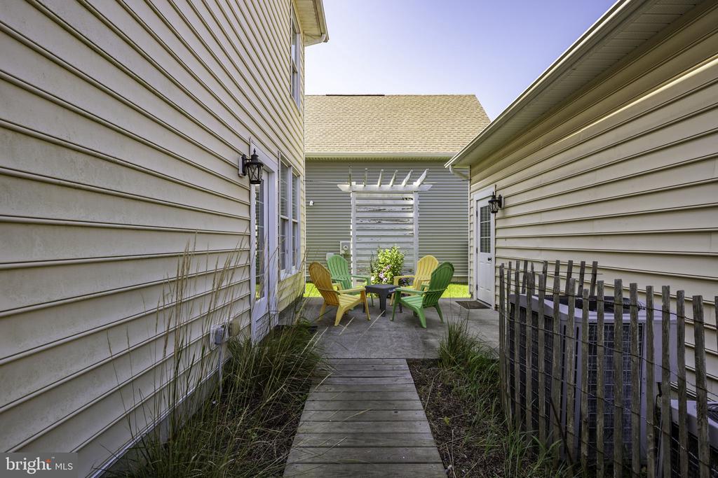 12167 SNUG HARBOR ROAD