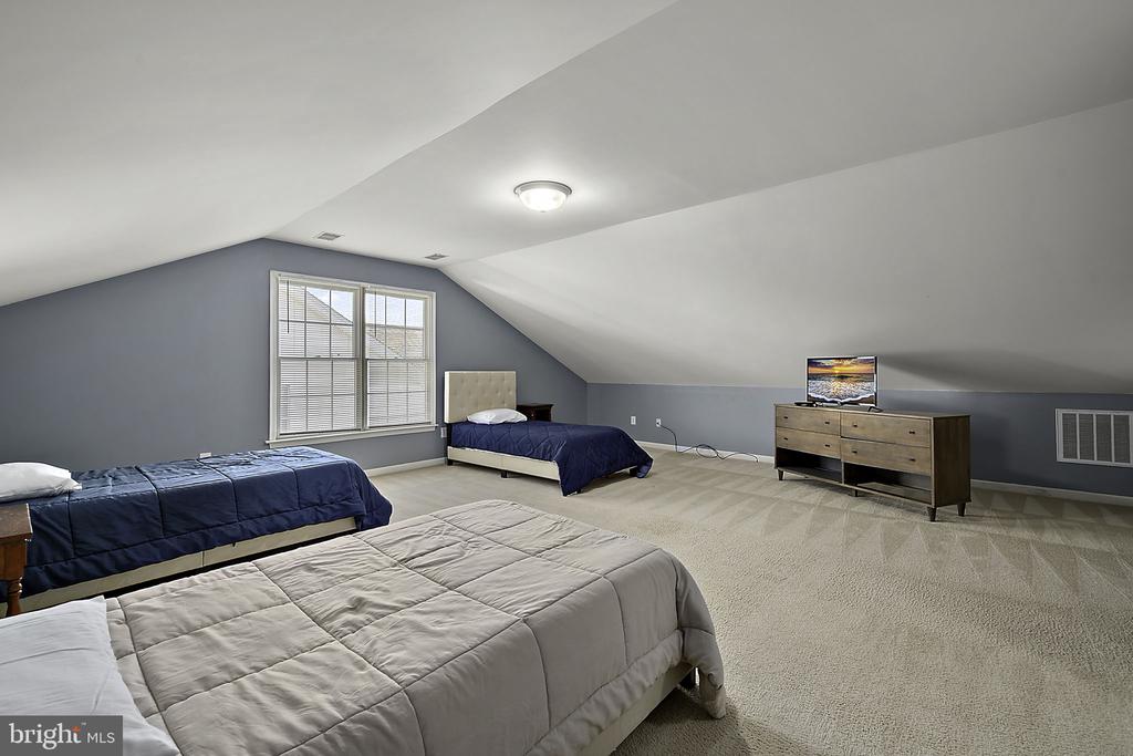 12167 SNUG HARBOR ROAD