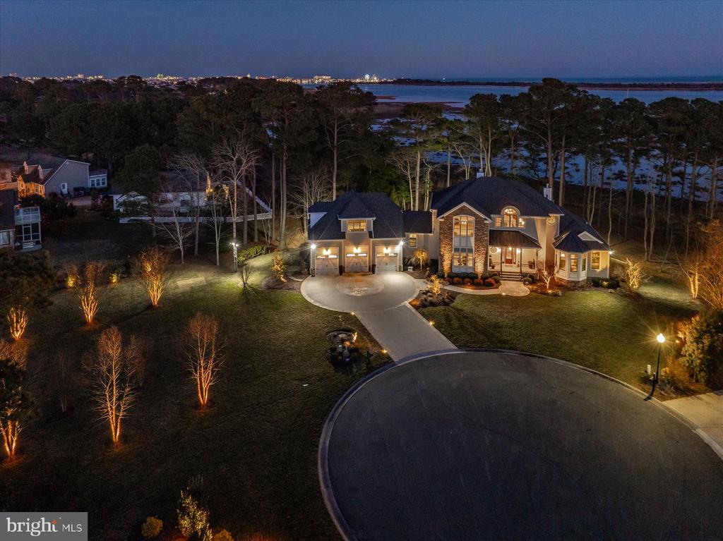 9515 HARBOR LIGHTS DRIVE