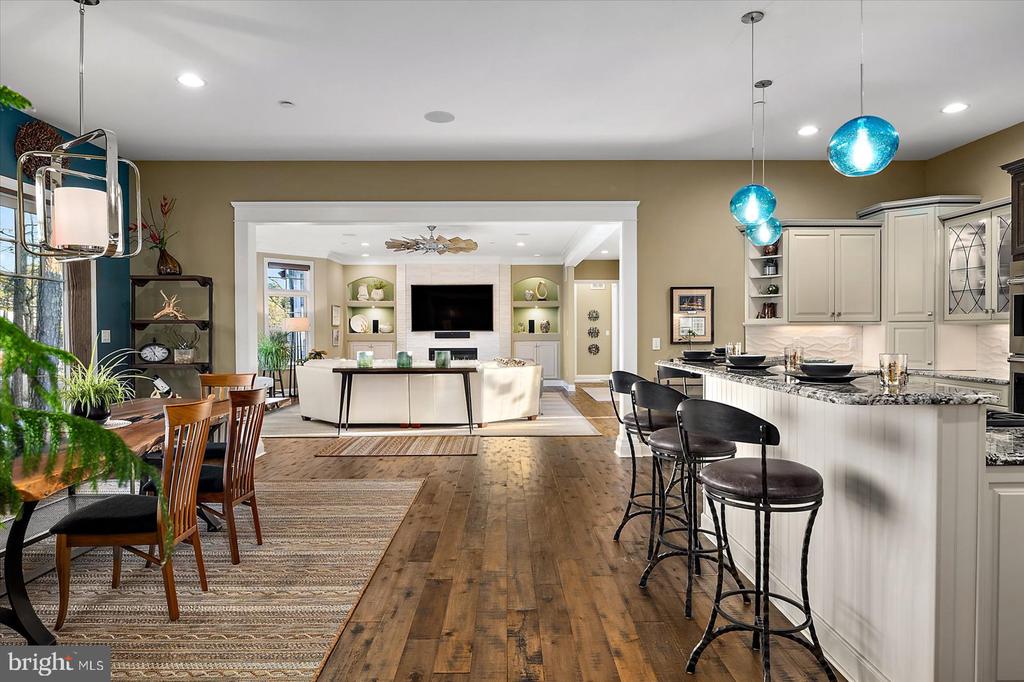 9515 HARBOR LIGHTS DRIVE