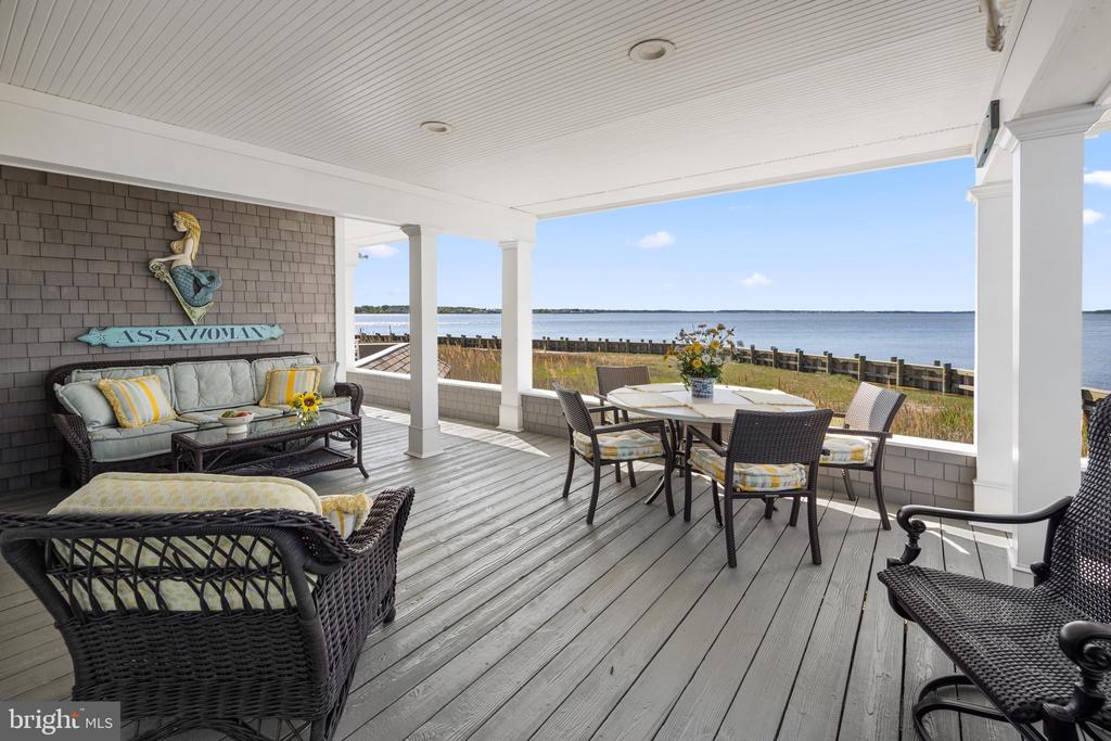 1546 TEAL DR