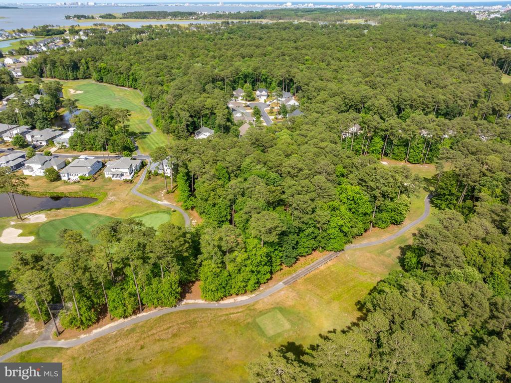 11635 MAID AT ARMS LANE