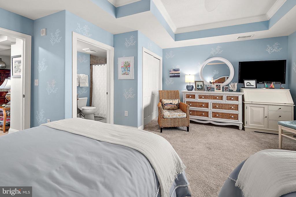 121 81ST STREET Unit: 810