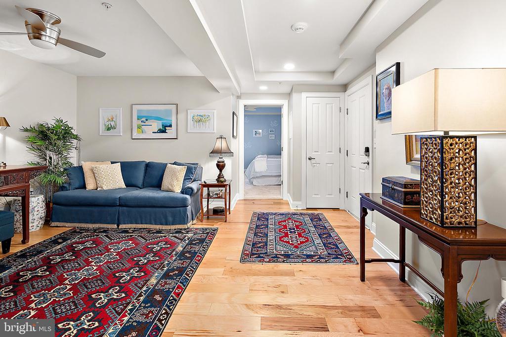 121 81ST STREET Unit: 810