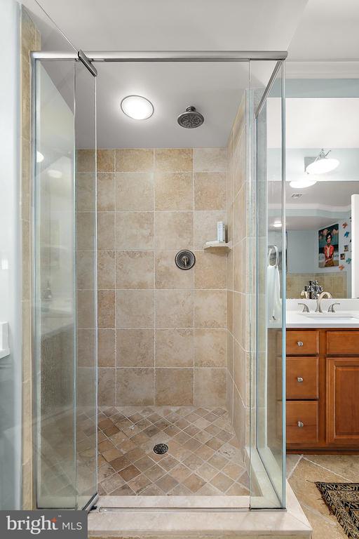 121 81ST STREET Unit: 810