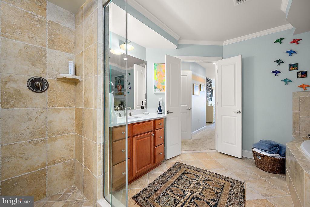 121 81ST STREET Unit: 810