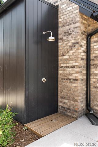 102 S Cherry Street