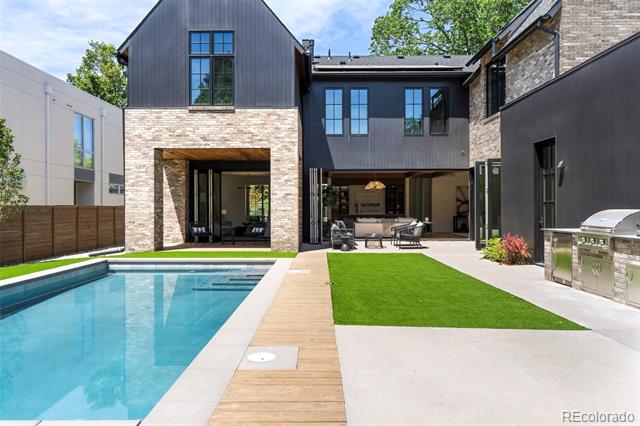 102 S Cherry Street