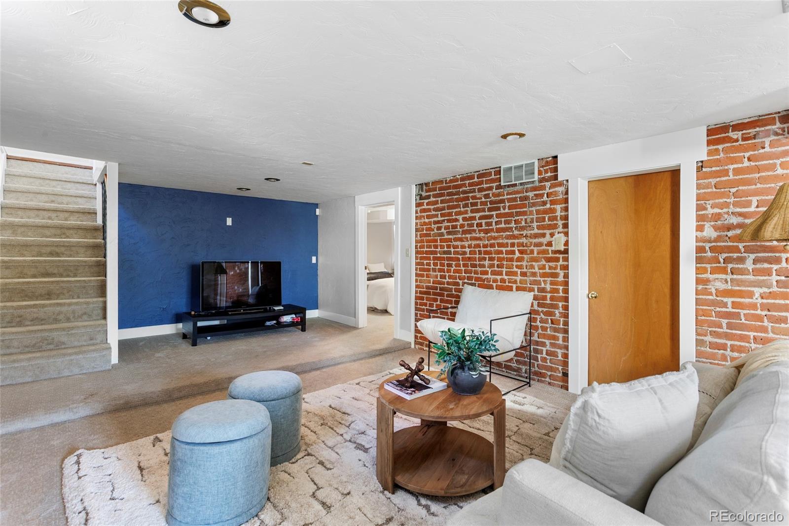 323 S Race Street