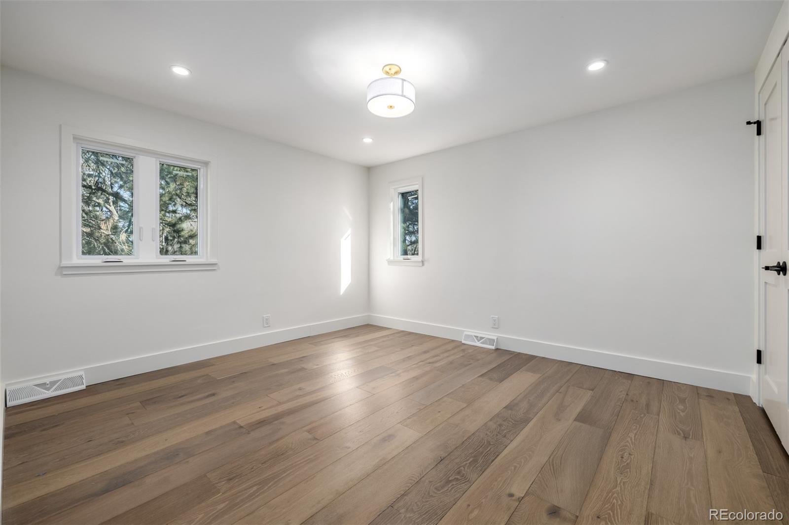 3 E Belleview Drive