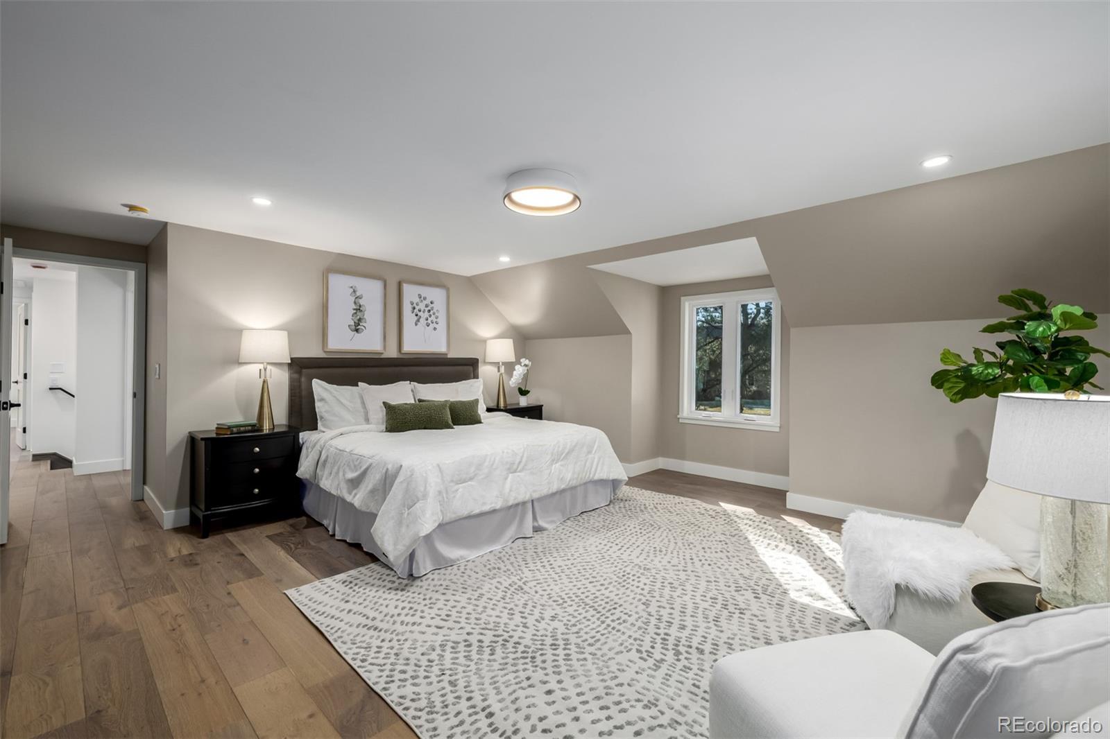 3 E Belleview Drive