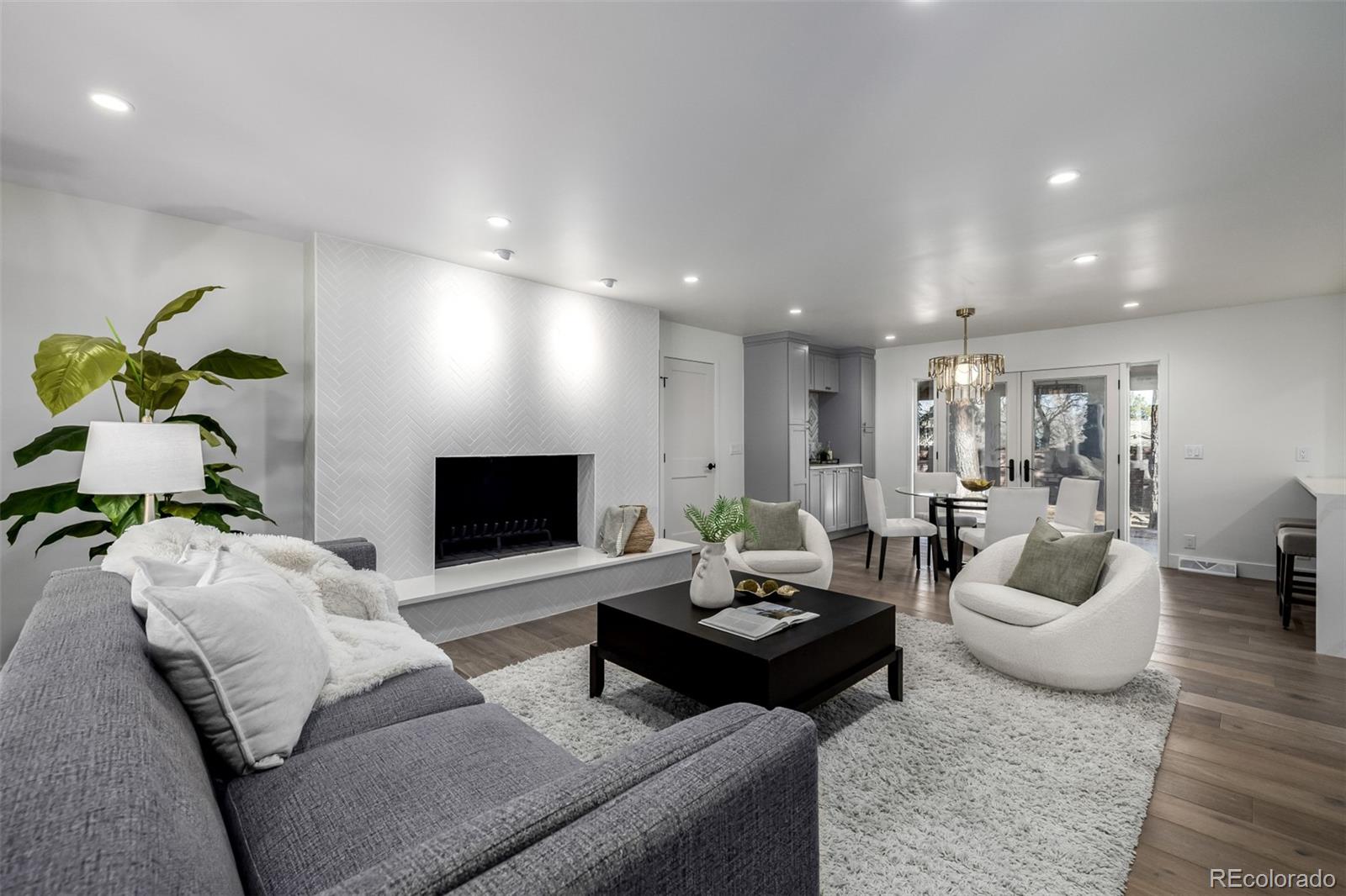 3 E Belleview Drive