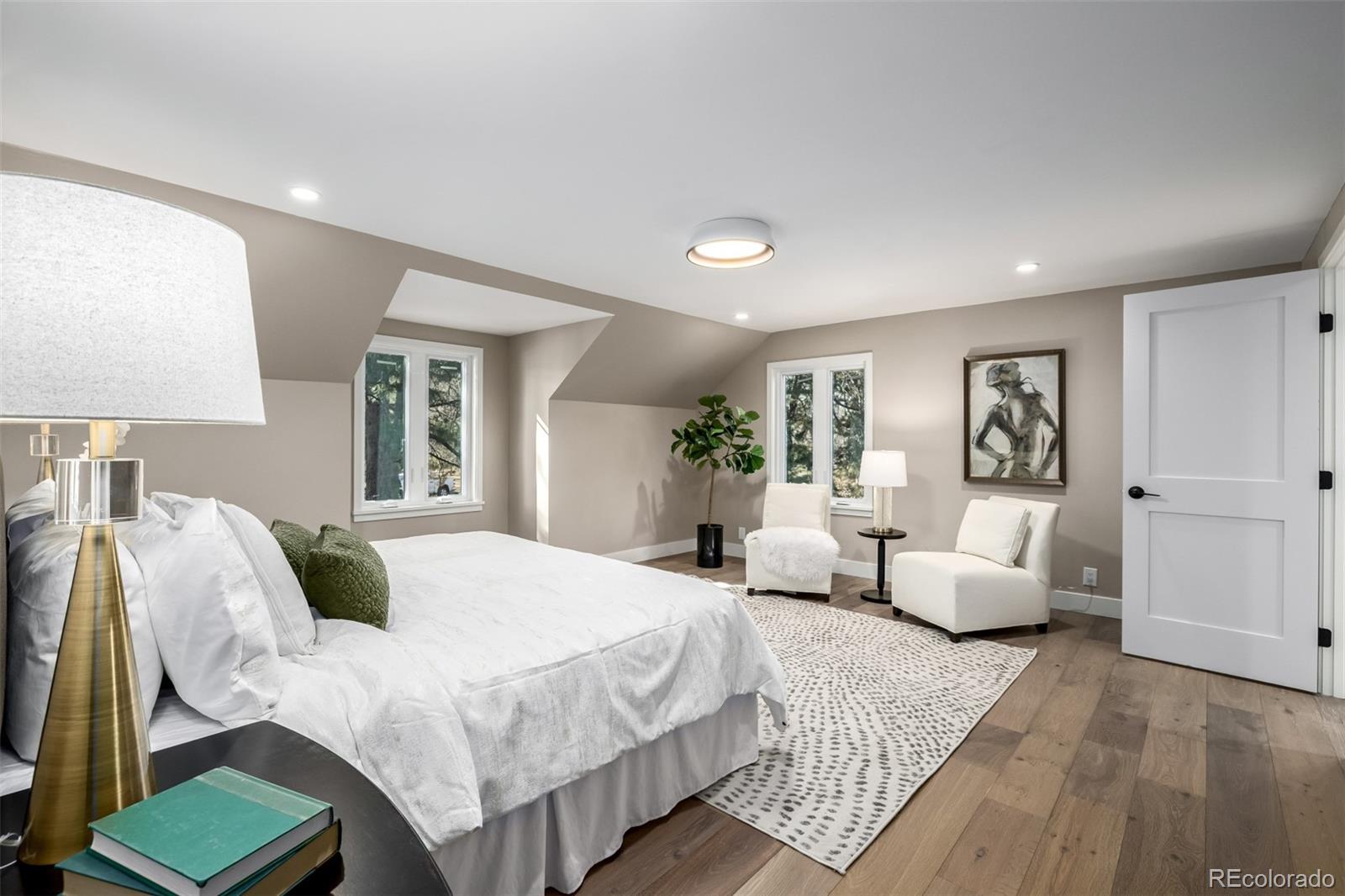 3 E Belleview Drive