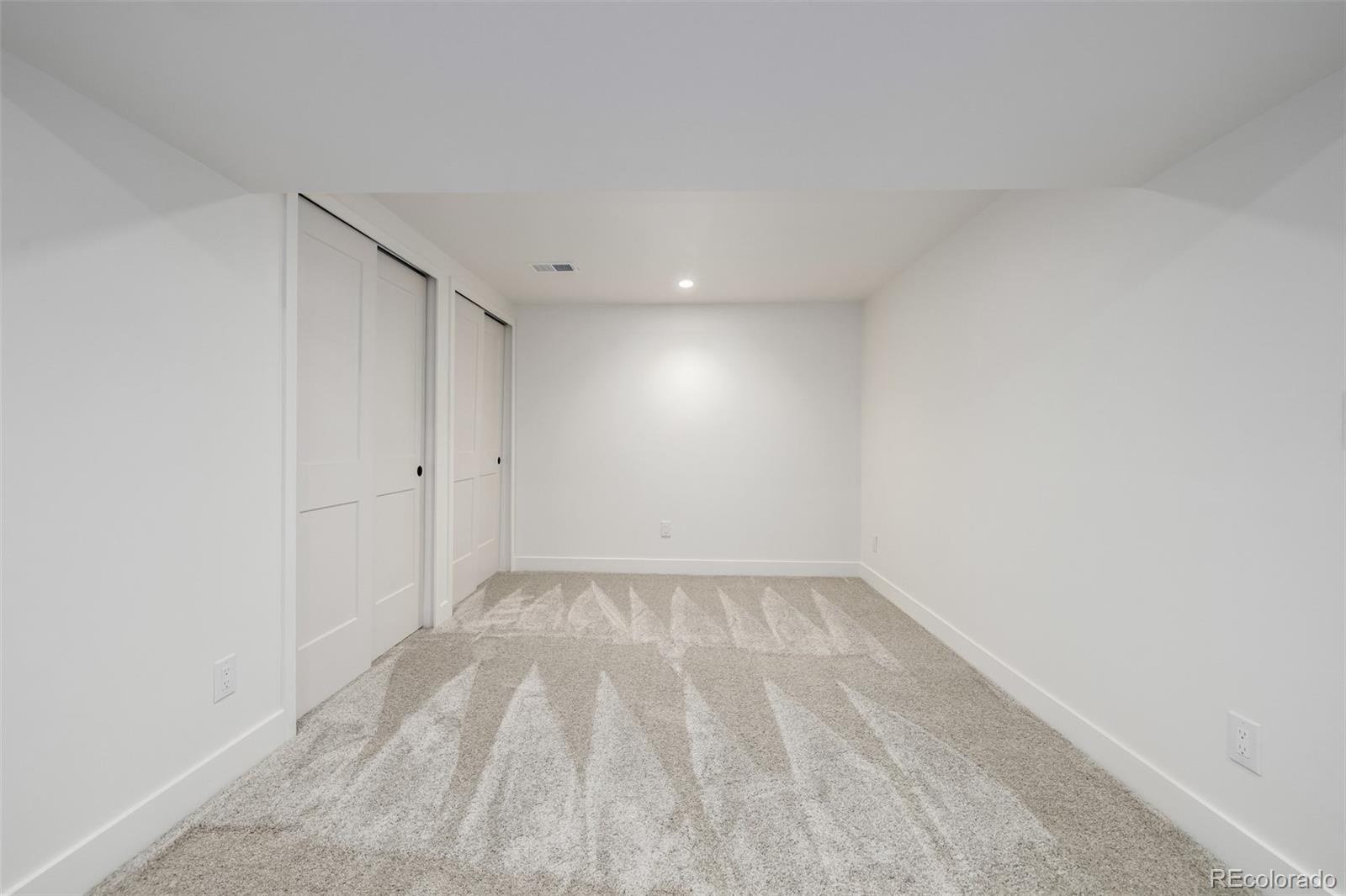 3 E Belleview Drive