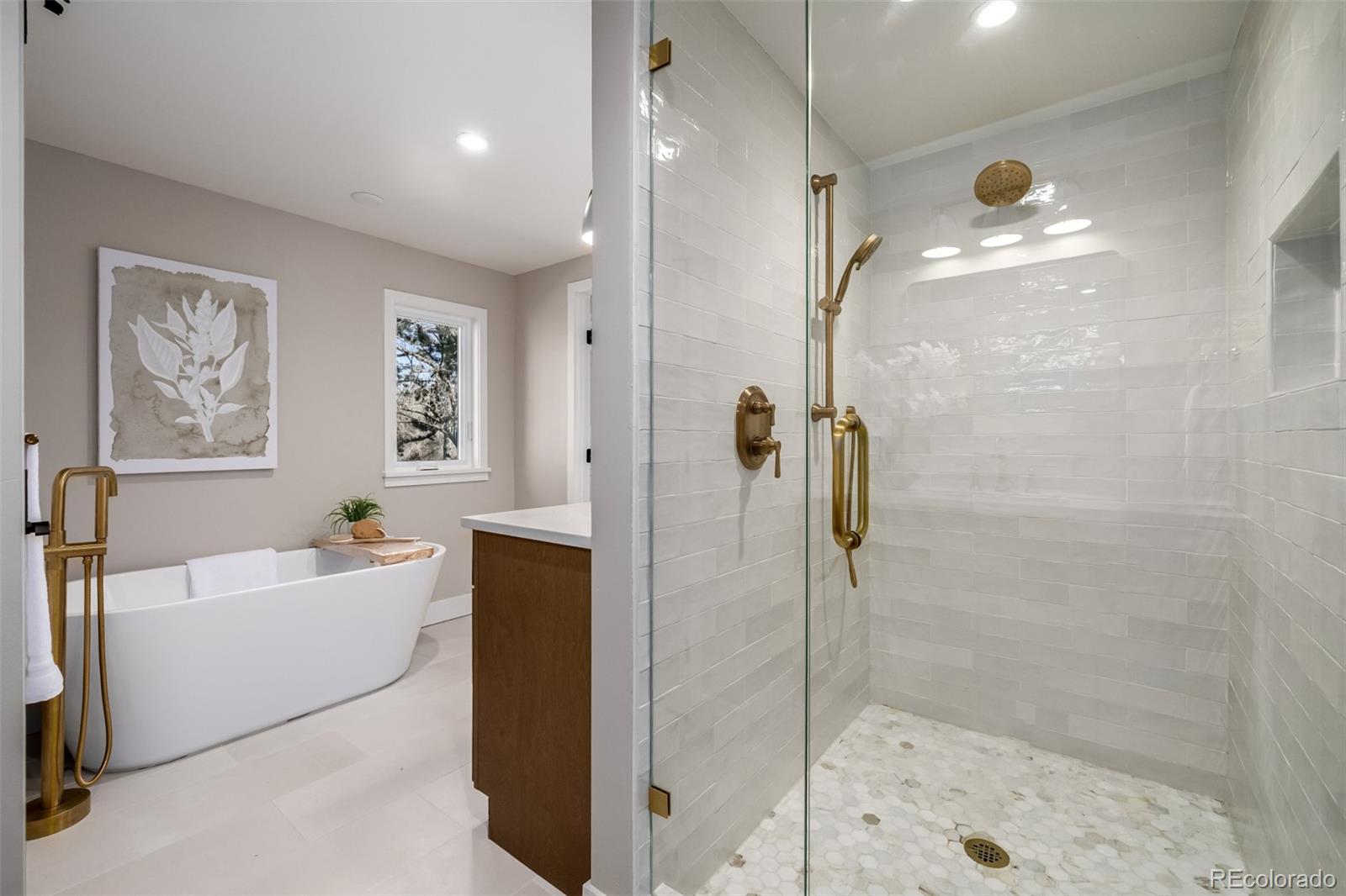 3 E Belleview Drive