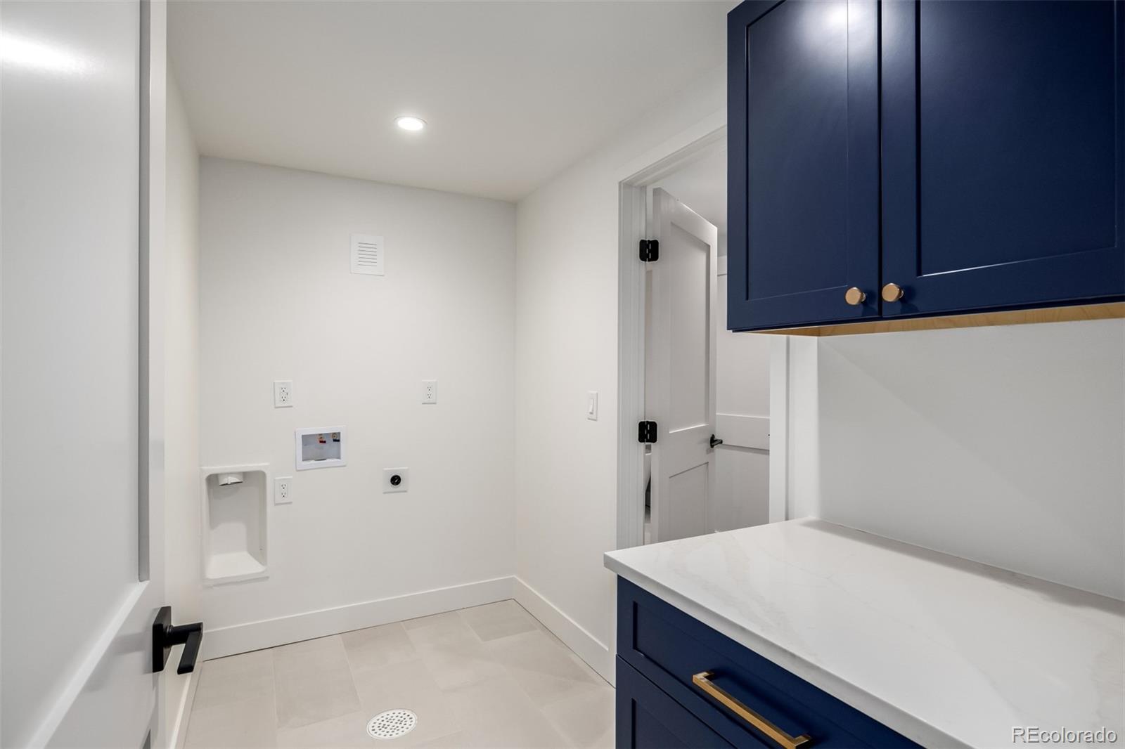 3 E Belleview Drive
