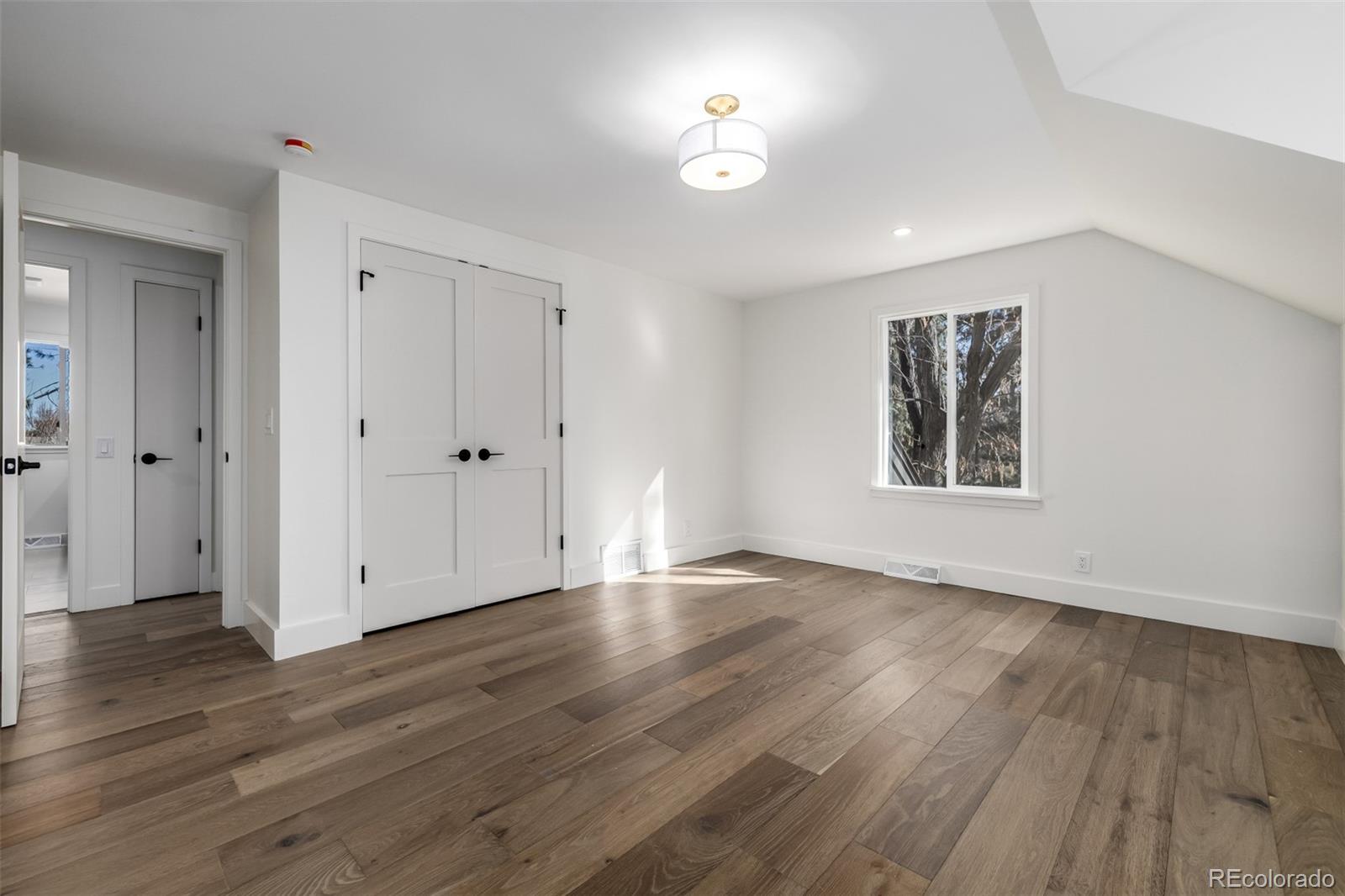 3 E Belleview Drive