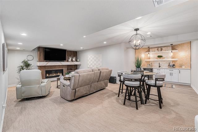 1014 Southbury Place