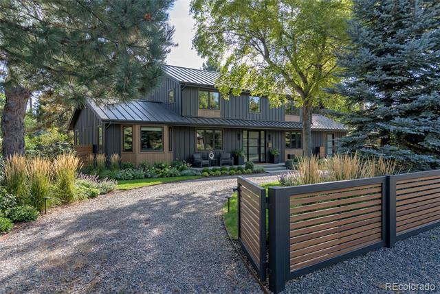 800 E Stanford Avenue