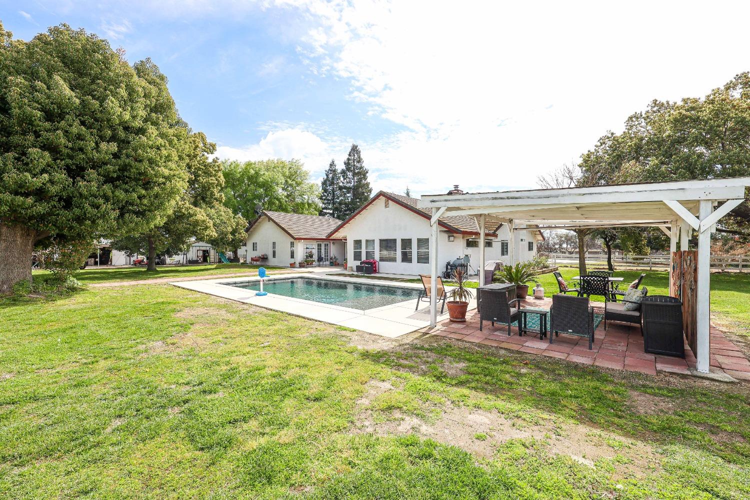 9470 Sunset Drive
