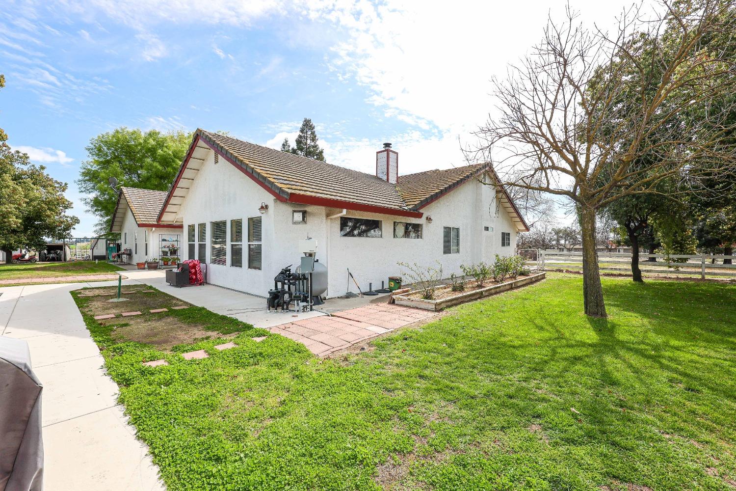 9470 Sunset Drive