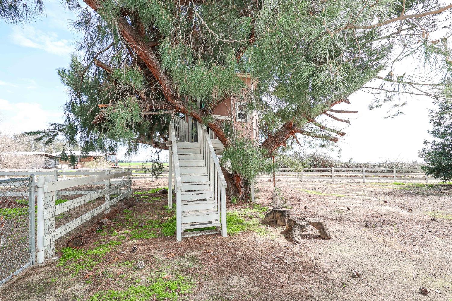 9470 Sunset Drive