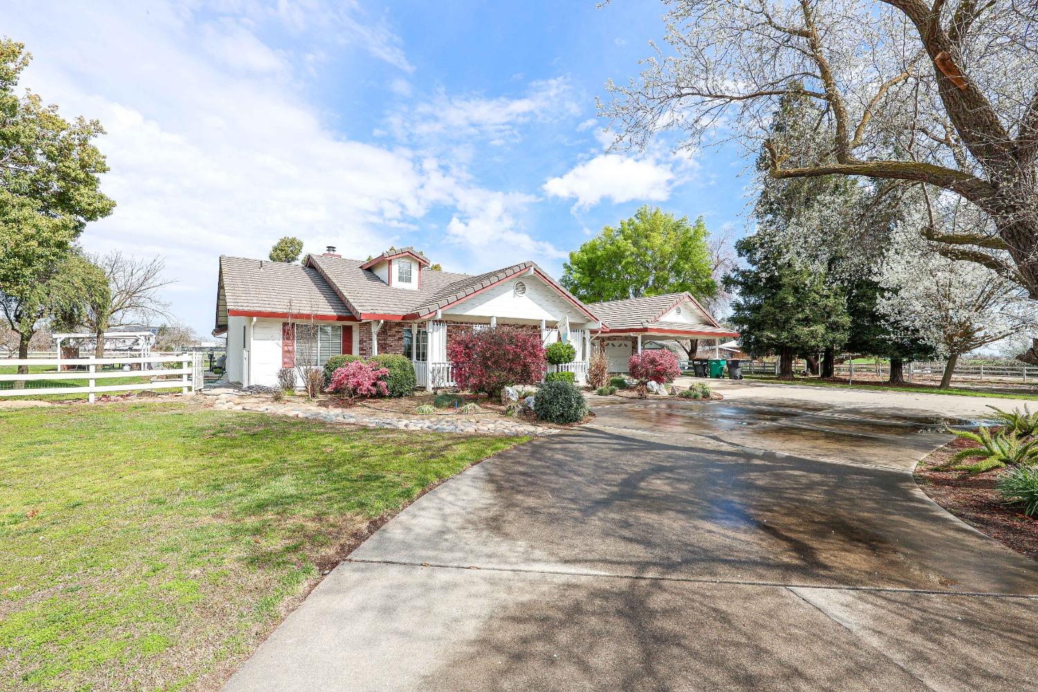 9470 Sunset Drive