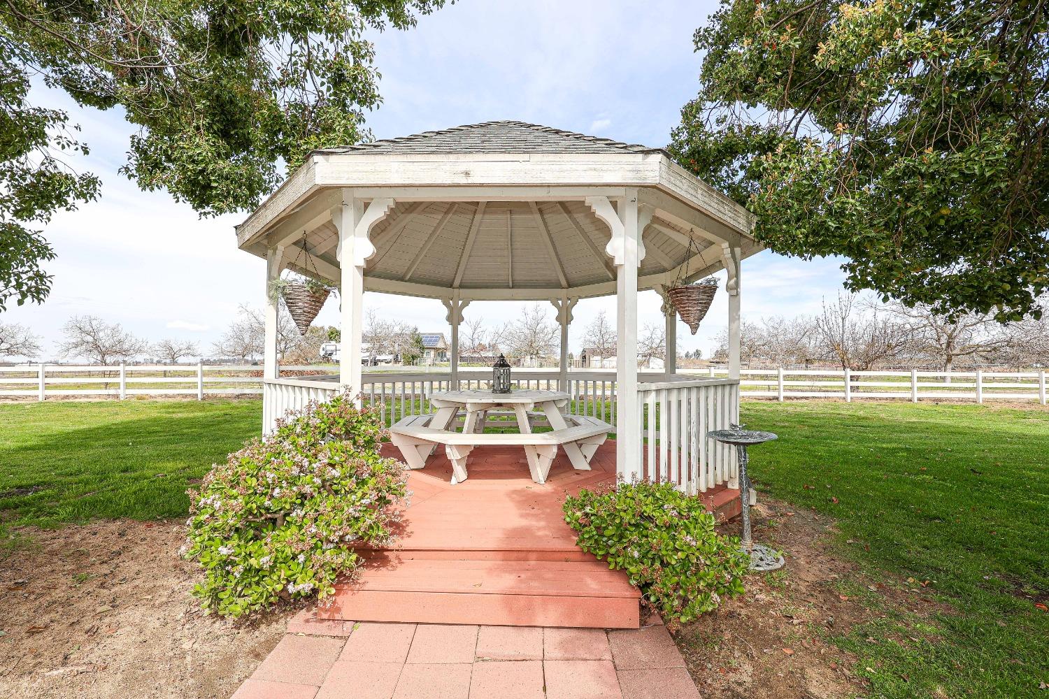 9470 Sunset Drive