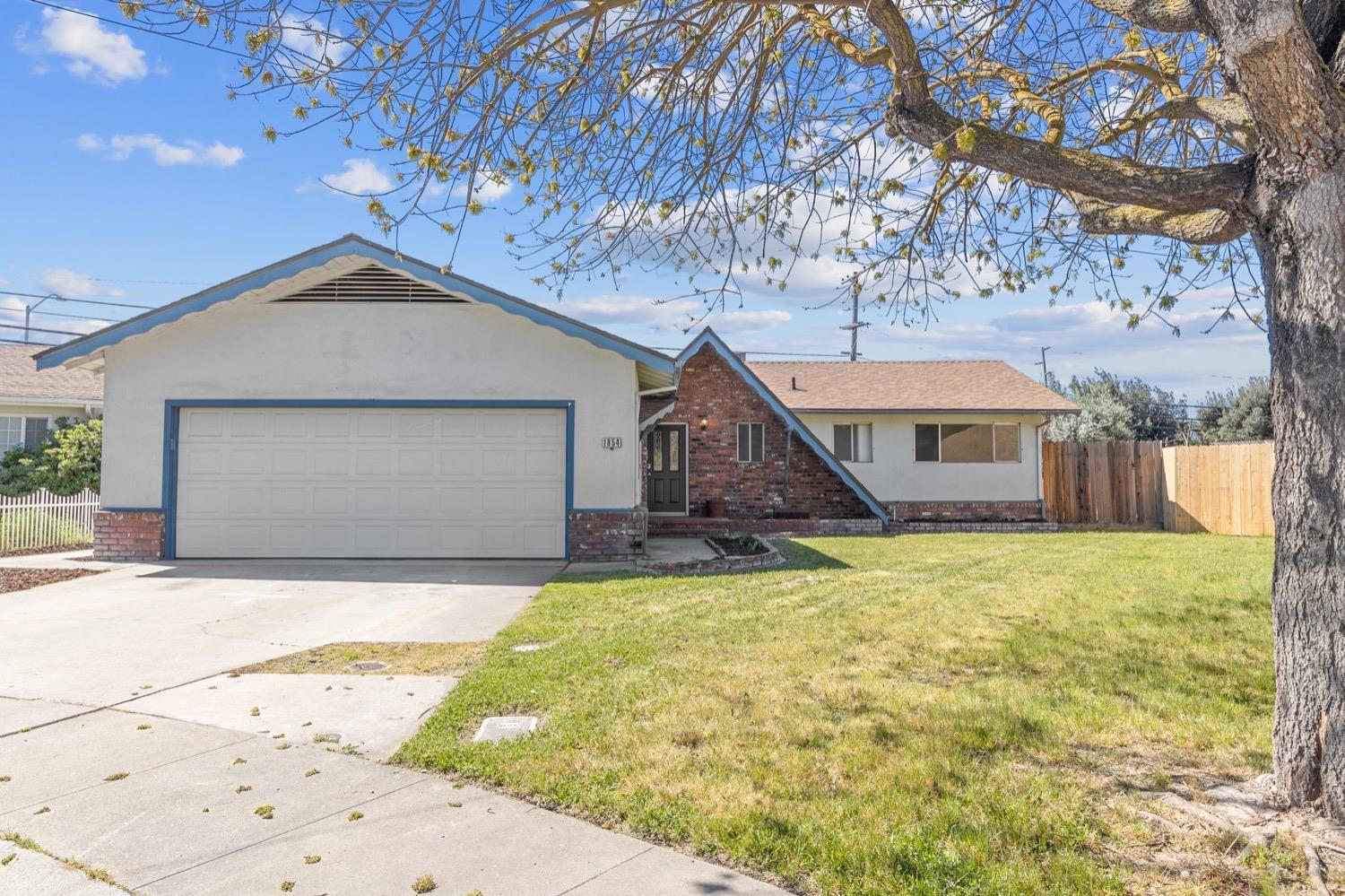 1854 Waring Way