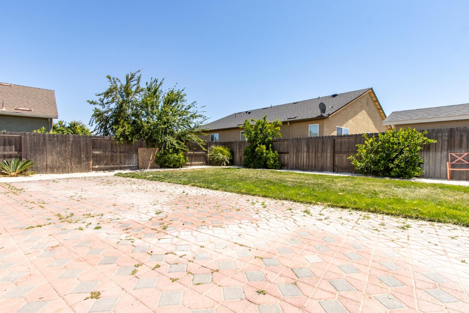 5218 Amaryllis Way