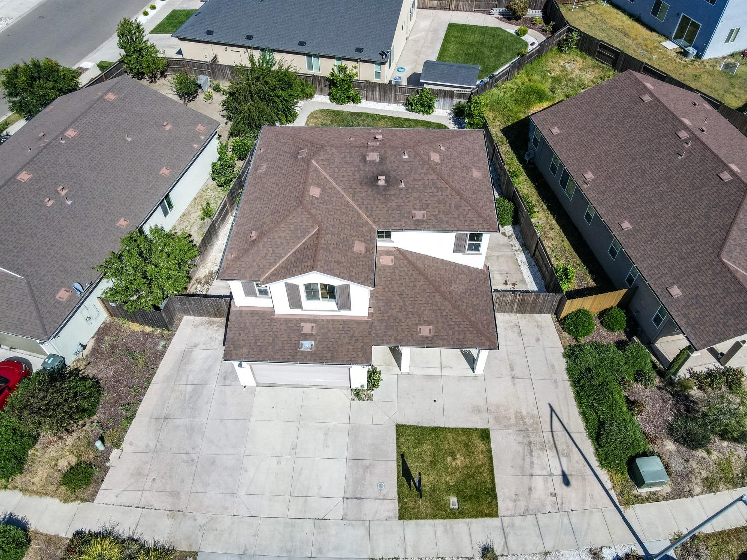 5218 Amaryllis Way