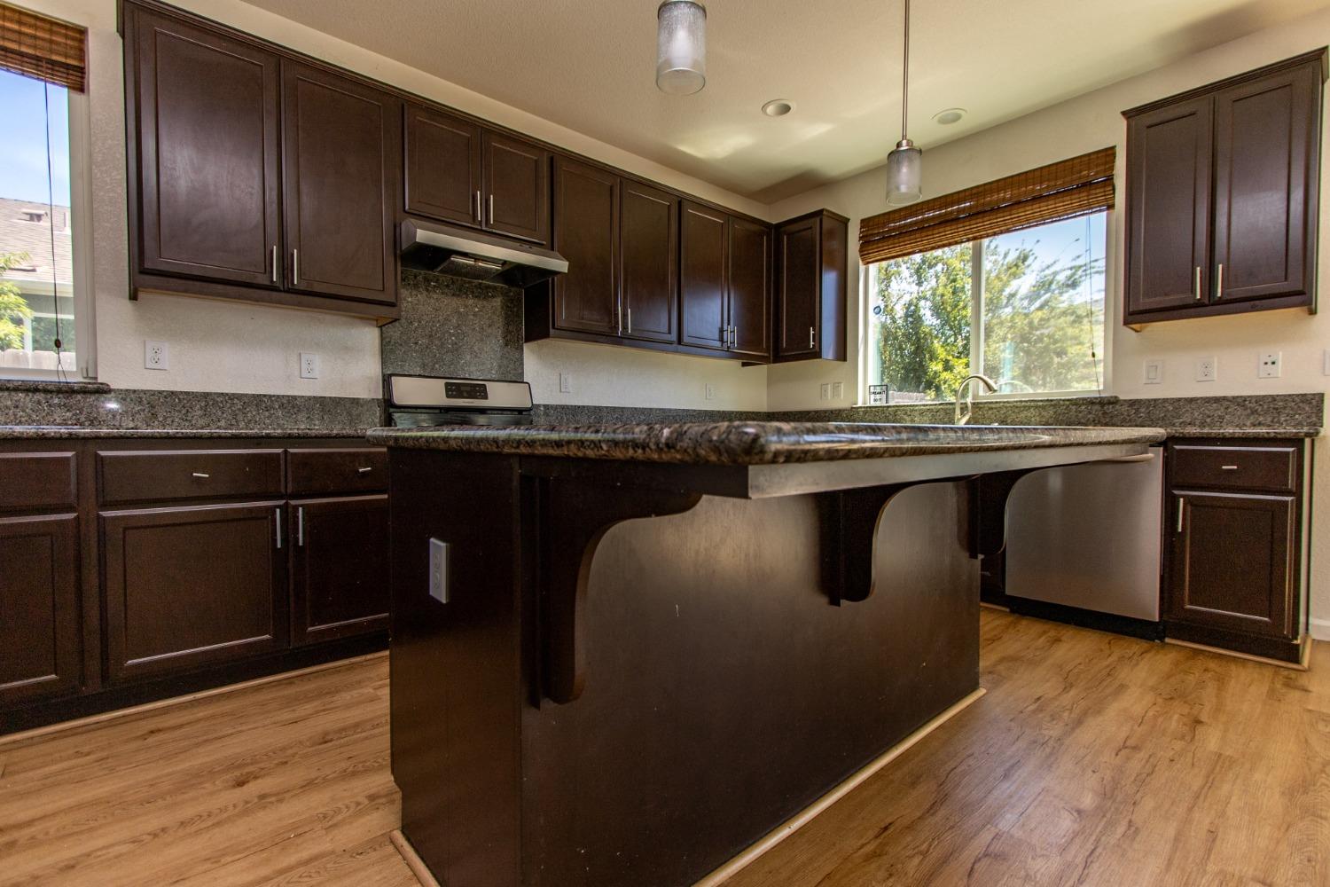 5218 Amaryllis Way