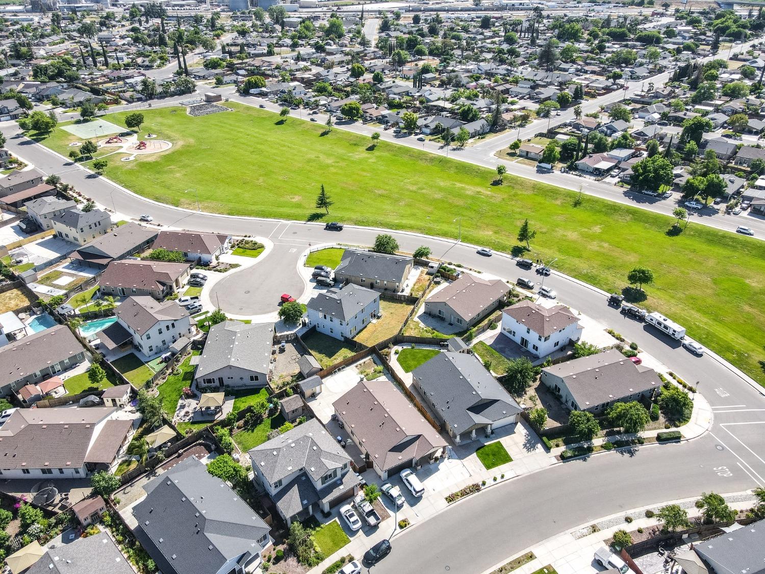 5218 Amaryllis Way