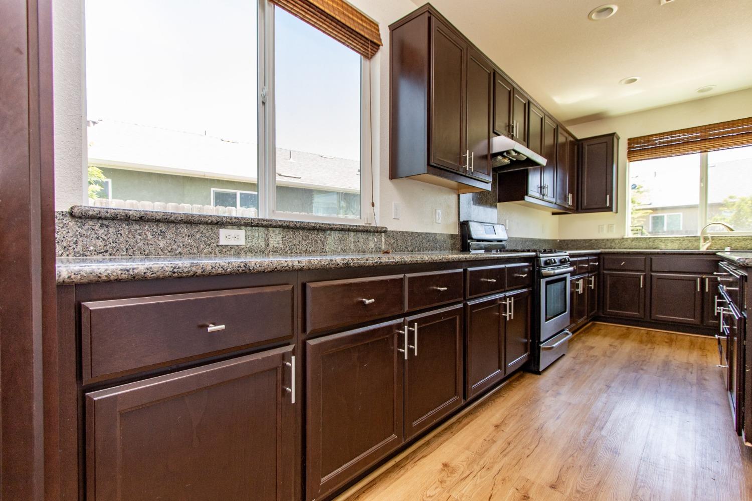 5218 Amaryllis Way