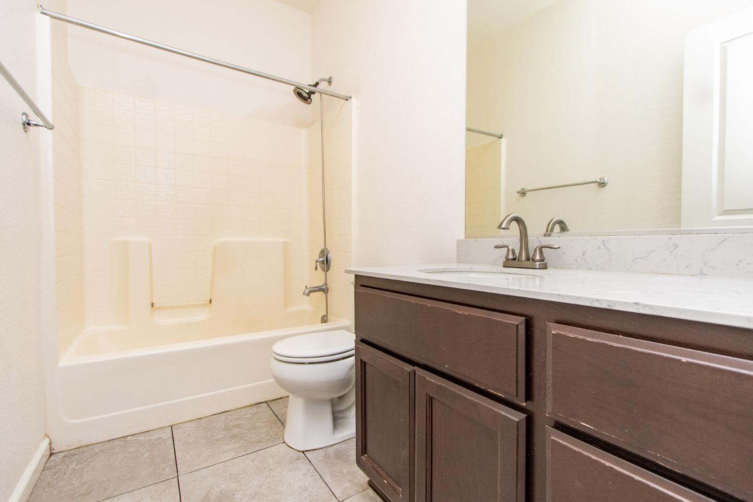 5218 Amaryllis Way