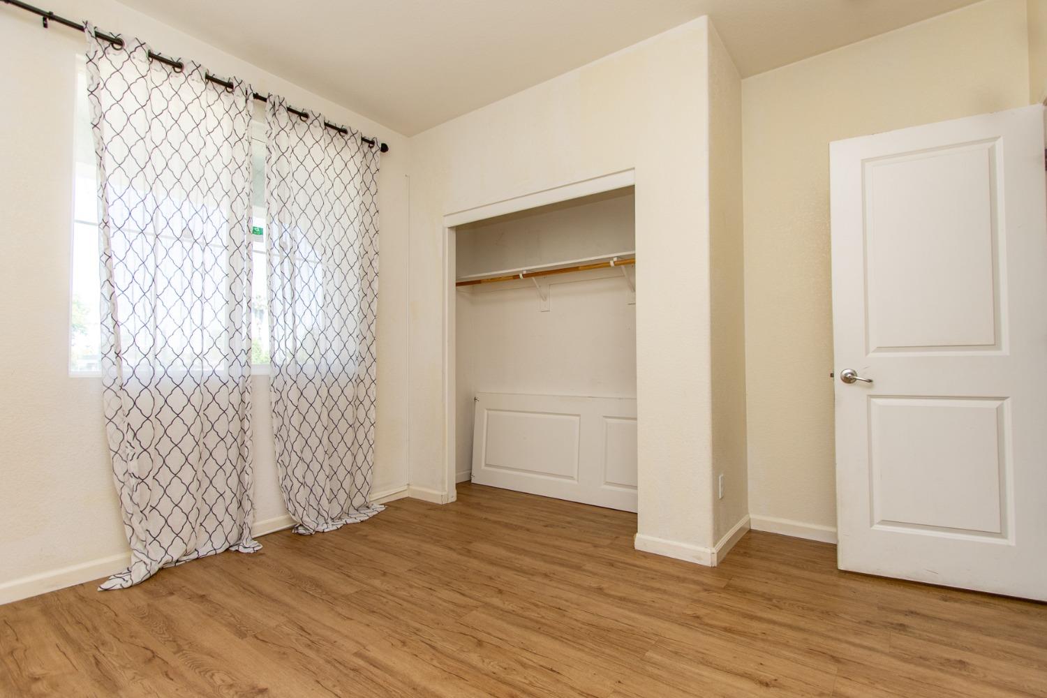 5218 Amaryllis Way