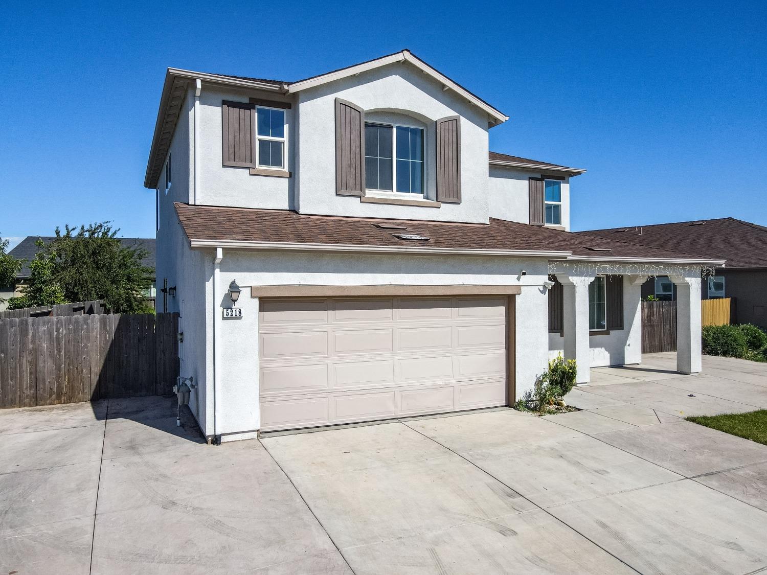 5218 Amaryllis Way