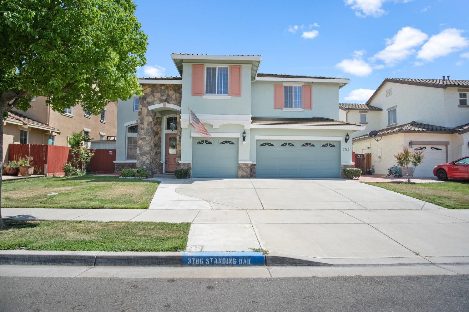 3786 Standing Oak Drive